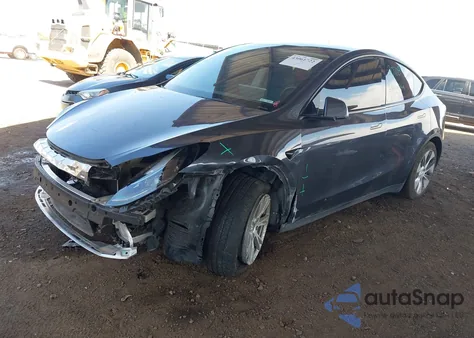 2023 Tesla Model Y Awd/Long Range Dual Motor All-Wheel Drive from USA, damaged, VIN 7SAYGDEE3PF812496